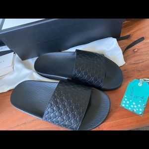 Gucci Microguccissima Slides